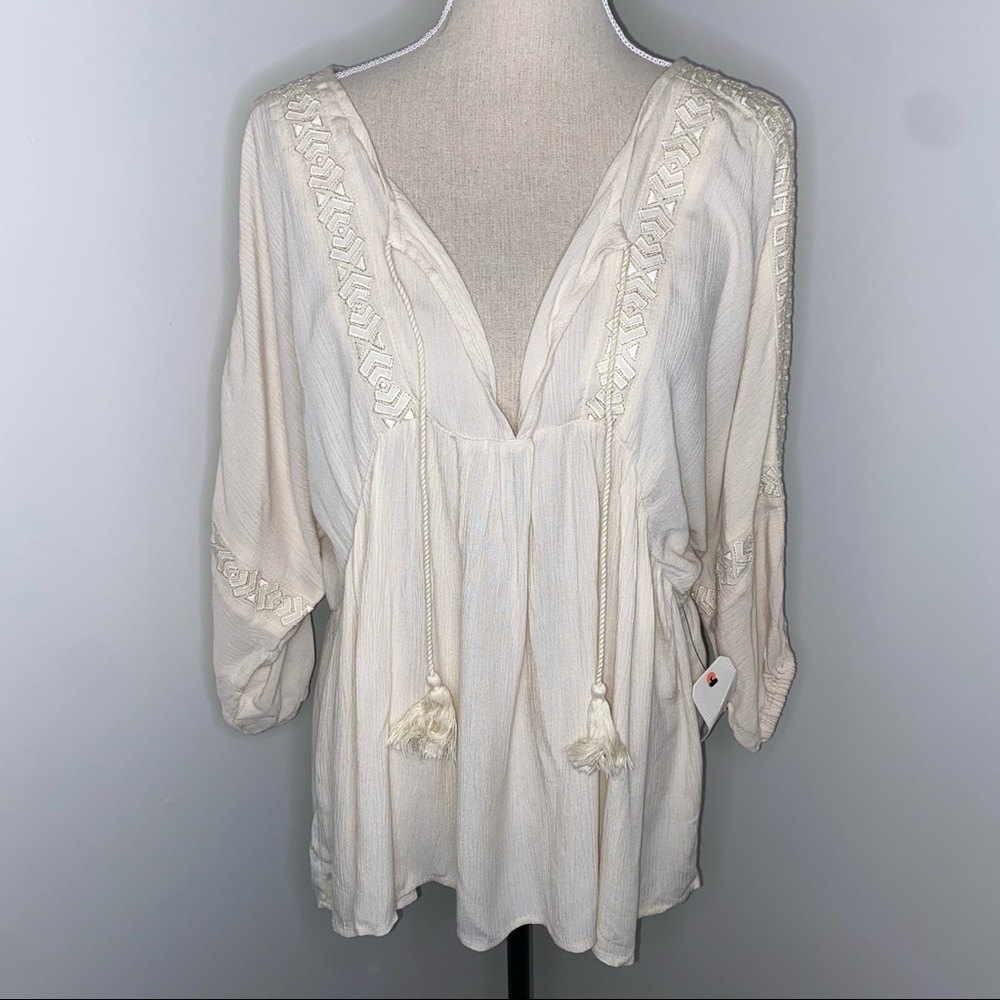 Billabong NEW cream boho gauze long sleeve top w/ tassels size Medium